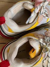 Load image into Gallery viewer, BALENCIAGA Triple S
