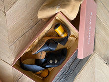 Load image into Gallery viewer, ACNE STUDIOS bamboo sandals
