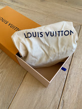 Load image into Gallery viewer, LOUIS VUITTON sandals
