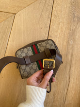 Load image into Gallery viewer, GUCCI belt bag
