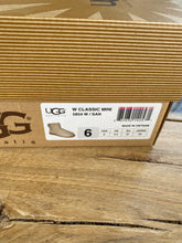 Load image into Gallery viewer, UGG booties
