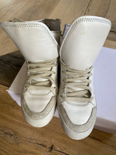 Load image into Gallery viewer, ISABEL MARANT Bessie trainers
