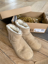 Load image into Gallery viewer, UGG booties
