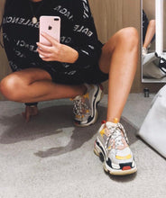 Load image into Gallery viewer, BALENCIAGA Triple S
