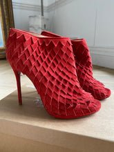 Load image into Gallery viewer, CHRISTIAN LOUBOUTIN Shoe
