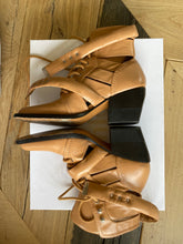 Load image into Gallery viewer, CHLOÉ Rylee boots
