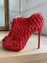 Load image into Gallery viewer, CHRISTIAN LOUBOUTIN Shoe
