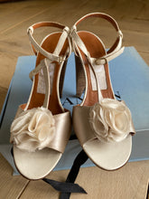 Load image into Gallery viewer, LANVIN sandals
