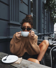 Load image into Gallery viewer, H&amp;M camel jumper
