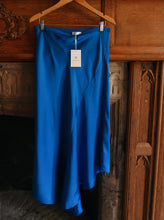 Load image into Gallery viewer, ANINE BING silk skirt
