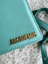 Load image into Gallery viewer, JACQUEMUS Le Chiquito
