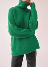 Load image into Gallery viewer, BAZILIKA 100% cashmere knit
